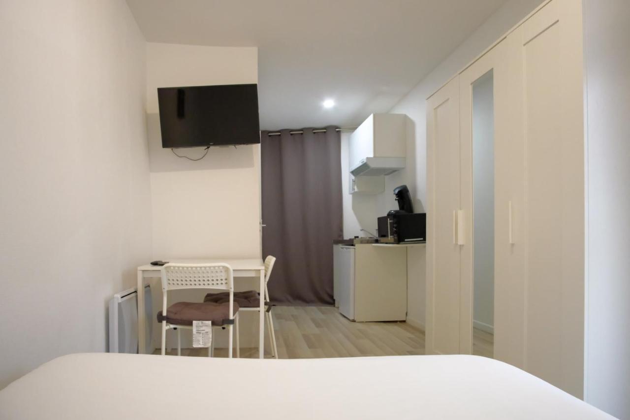 Charming And Cozy Near Montparnasse Apartment ปารีส ภายนอก รูปภาพ
